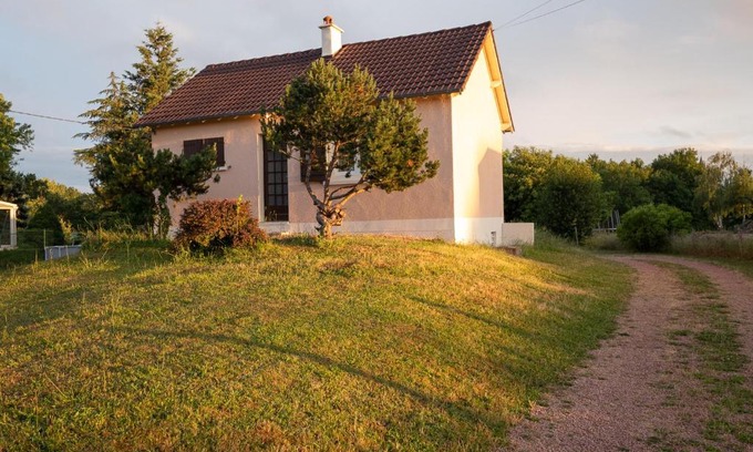 Mornay-sur-Allier House | Les Vignes Pierre
