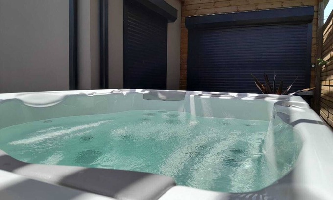 Destrellan House | Les Villas Pheron Convivial Bien Équipe