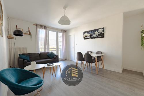 Secteur 3 Apartment | Lesdiguieres 3 Bedrooms Parking