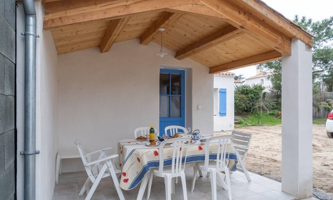 L'Epine Ski Chalet | Less than 500m from the beach, 2 adults - 3 child