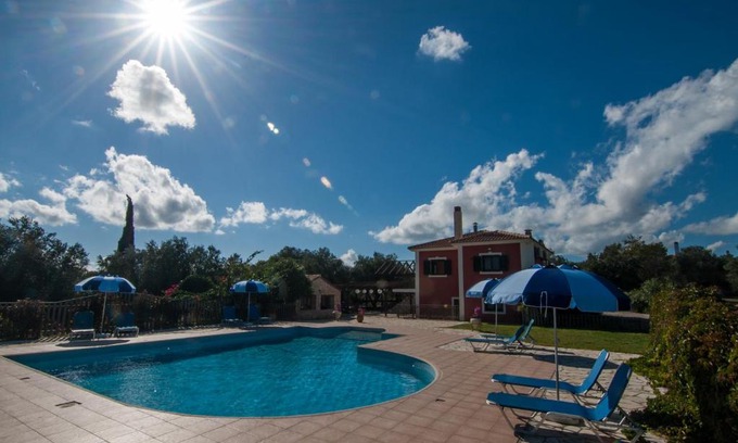 Klismata Villa | Leventis Villas Complex with Sharing Pool