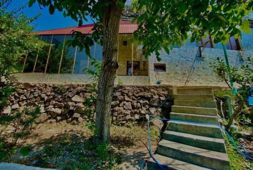 Yerevan Hotel | Leyros & Andersen Hotel