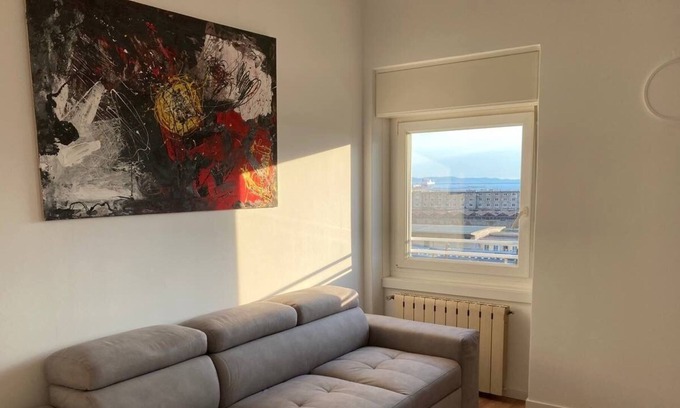 Citta Nuova-Barriera Nuova-San Vito-Citta Vecchia Apartment | Libeccio, large sea view apartment a few steps from the train station