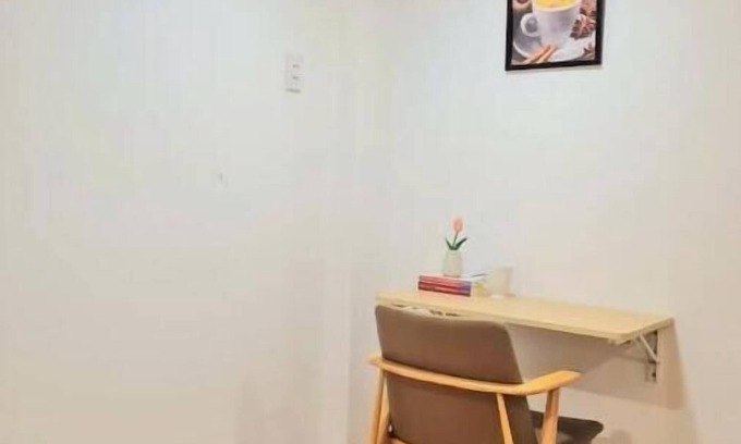 District 11 Apartment | Liberty Condo - Duplex & Garden