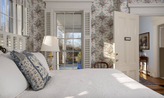 Yarmouth Port Bed & Breakfast | Liberty Hill Inn