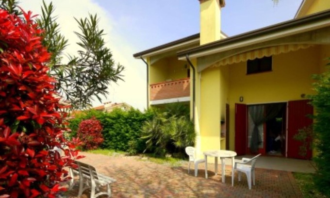 Lido di Pomposa House | Lido di Pomposa, spacious villa with garden and well-maintained BBQ-Villa Dalia1
