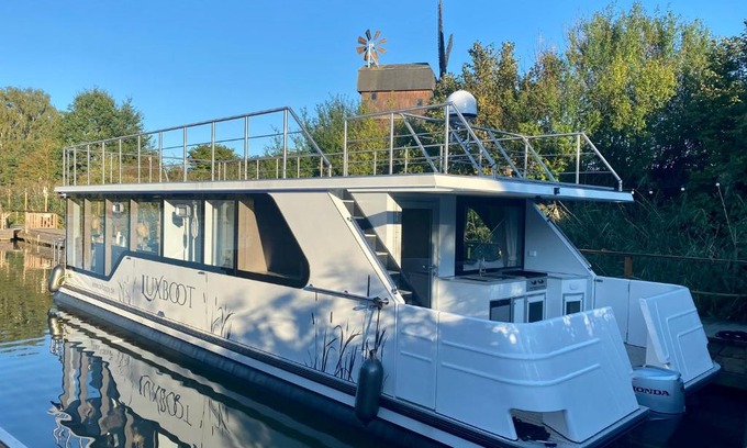 Parey Boat Rental | Lieblingsplatz Parey - schwimmendes Hausboot