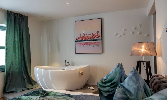 Guetersloh Apartment | Light-flooded design - Apartment Gütersloh - 90 sqm