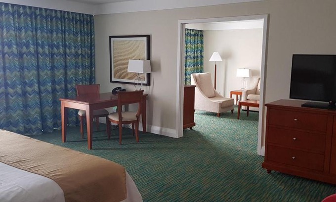 Bell Channel Bay Resort | Lighthouse Pointe at Grand Lucayan Resort
