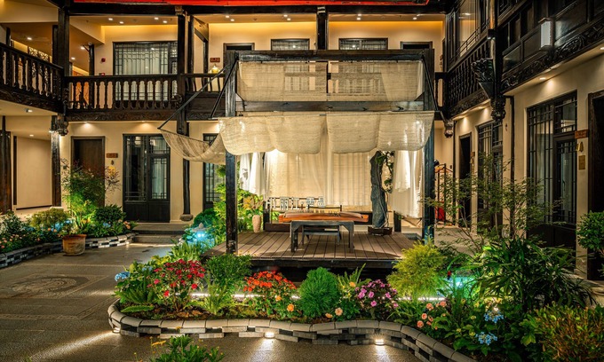 Gucheng Bed & Breakfast | Lijing Yunman Mushanxue lnn