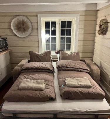 Lillesand Apartment | Lillesand sentrum unique accommodation