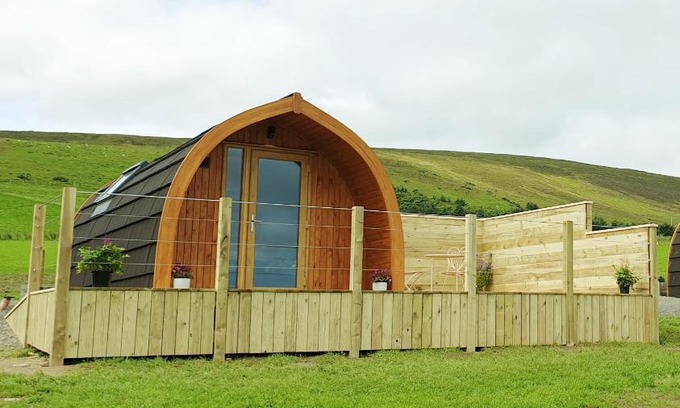 Saint Ola Cabin | Lilly's Lodges Orkney Hedgehog Lodge