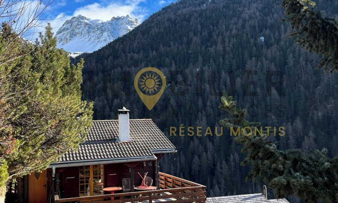 Saint-Luc Ski Chalet | Linen is not included in the service. We provide, if desired, linen packages including bed linen, ba