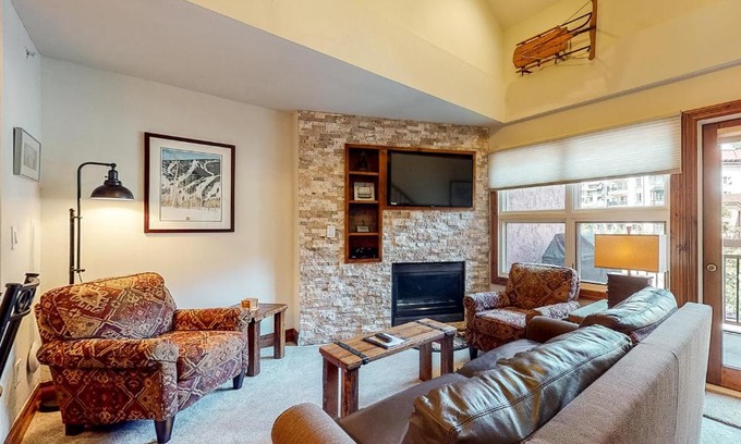 Vail Apartment | Lion Square Lodge South 556