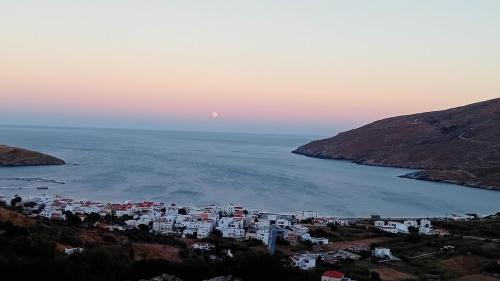 Ormos Korthiou Villa | Liopi Village Andros