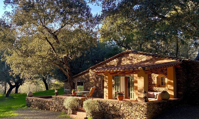 Cortelazor Cottage | Listen to the sound of silence… Valle del Arroyo Casas Rurales - B&B