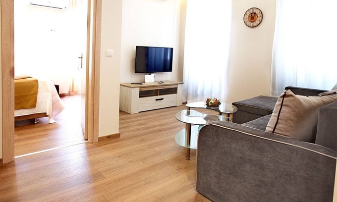 Old Town Apartment | Liston Plaza Suite - renovated apartment in the heart of Corfu Old Town