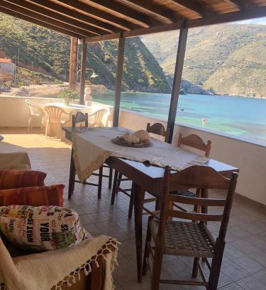 Porto Kayio House | LITHOS Porto Kagio