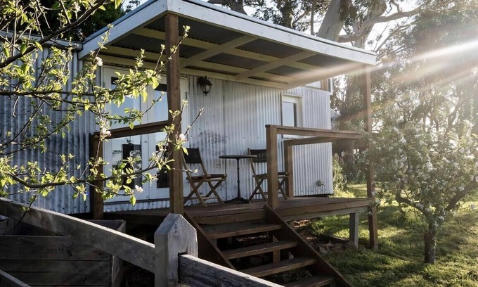 Drummond North Apartment | Little Vine Caboose at Zig Zag Winery