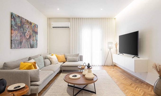Exarhia Apartment | LIV - Charming 3BD in Athens Vibrant Downtown