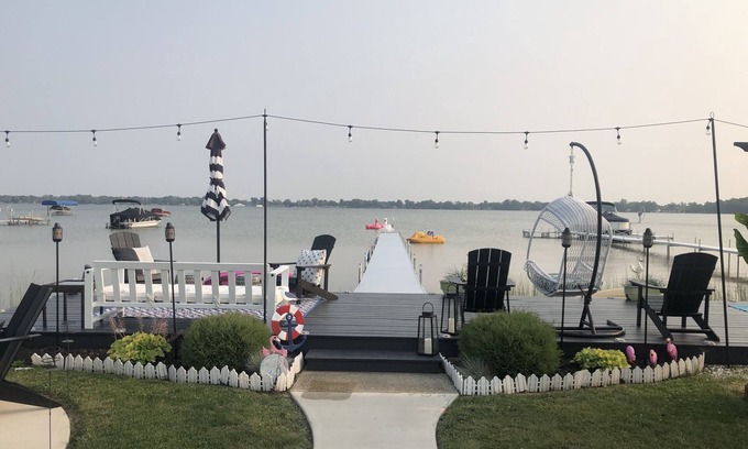 Bass Lake House | Live the dream at MyHappyPlace,Private dock15 min away from CulverAcademy ⚓️⛵️🥂🚣‍♀️🚴‍♀️