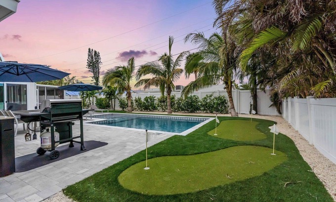 Holmes Beach House | LivingGood by Duncan Real Estate