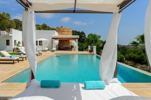 Sant Carles de Peralta Villa | Llosas de Dalt