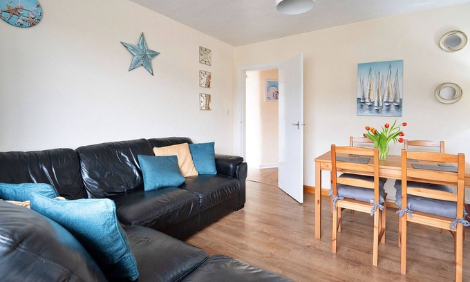 Kinmel Bay Cottage | Llys Llewellyn