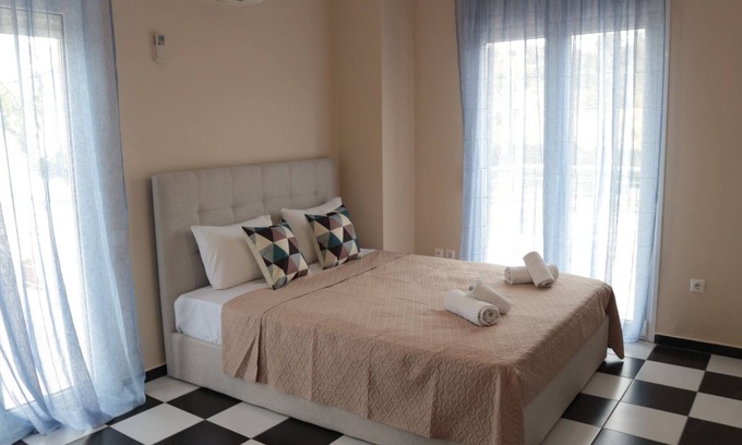 Paliouri Villa | Located in Kanistro 70meters from the Sea in a quite area weith a nice garden