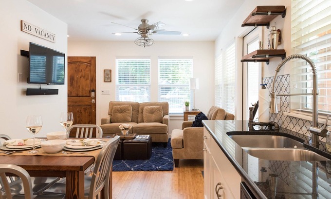 Holly House | LOCATION- Clara Cottage is in the Heart of East Austin