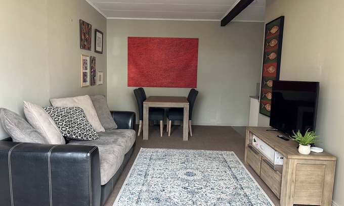 Port Macdonnell Apartment | LOCATION The Beach House Studio - Unique Seafront Affordable and Pets Negotiable