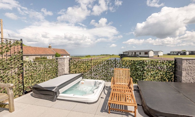 Strathkinness House | Lodge 17 Lockwood | Close to St Andrews