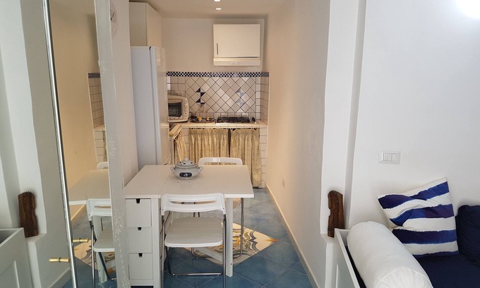 Raito House | Lodge tourist Casetta del sol with Wi-fi