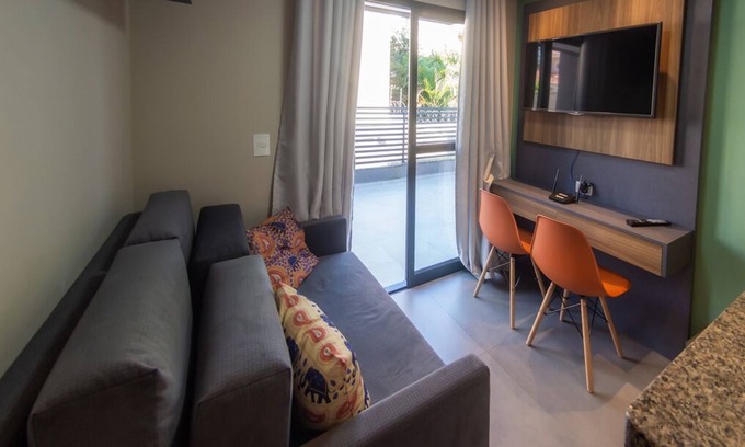 Mossungue Apartment | Loft com localização privilegiada em Curitiba/PR