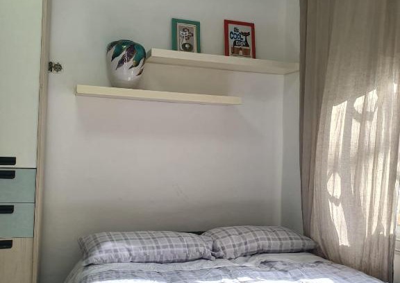 Les Roquetes Villa | LOFT Estudio dentro de la comunidad tiene dos gatos en la casa