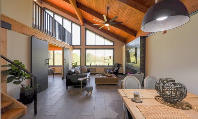 Logan Condo | Loft on #18 by The Inn & Spa at Cedar Falls