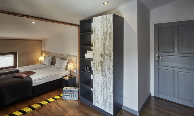 Srodmiescie Apartment | Loft Piotrkowska by Good Time