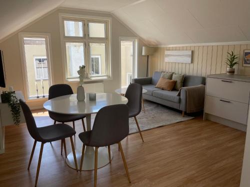 Arendal Apartment | Loftsleilighet i Arendal sentrum med parkering