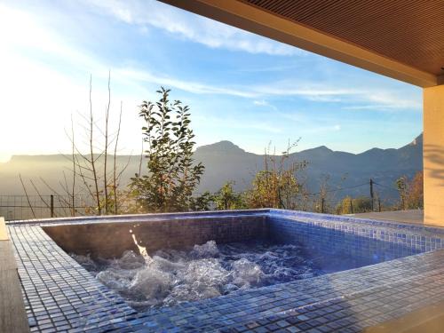 La Combe-de-Lancey Apartment | Logement avec jacuzzi et sauna en terrasse, belle vue panoramique