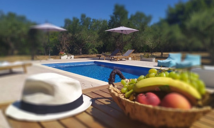 Vasilikos Apartment | Loggos Summer House - Upper Floor Apartment