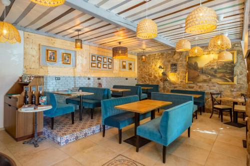 Berre-des-Alpes Hotel | Logis Hôtel Beauséjour