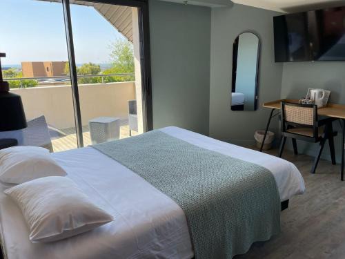 Plougonvelin Hotel | Logis Hôtel du Large