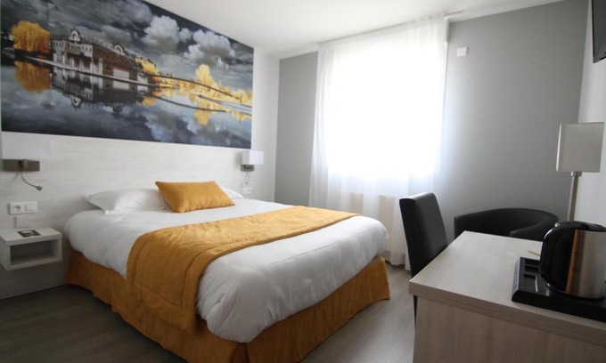 Amiens Hotel | Logis Hôtel - La Chambre d'Amiens