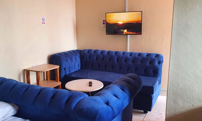 Kidono Apartment | Lola's Nest - Free Secure Parking & Internet