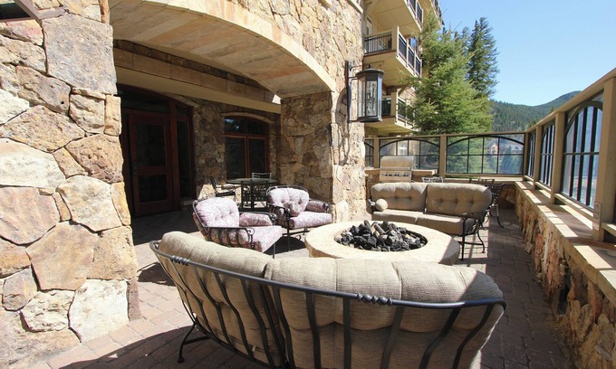 River Run Apartment | Lone Eagle #3017 by Summit County Mountain Retreats