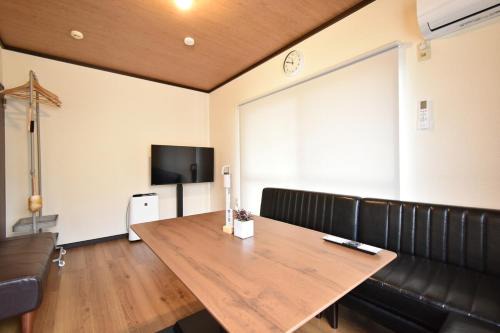 Ageo Apartment | Long-term stays welcome! Entirely private rental townhouse for up to 4 people, 17 minutes walk from station, 45 minutes direct to Tokyo