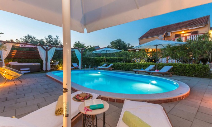 Polaca House | Look forward to a wonderful holiday in this attractive holiday home with pool!