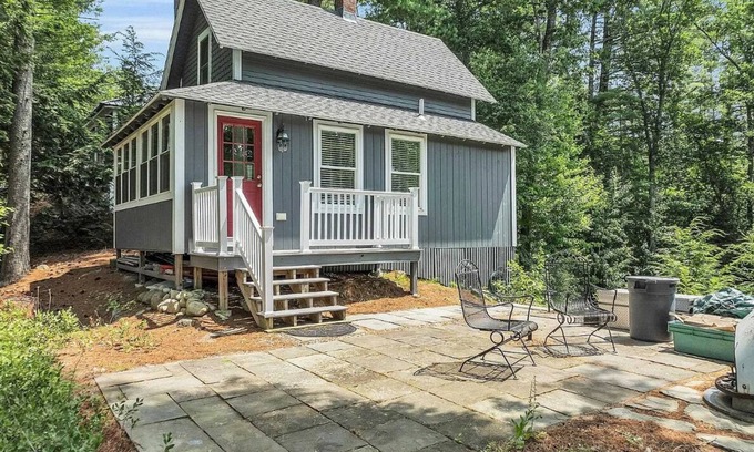 Alton Bay Cottage | Loon Cove Alton Bay Lake House