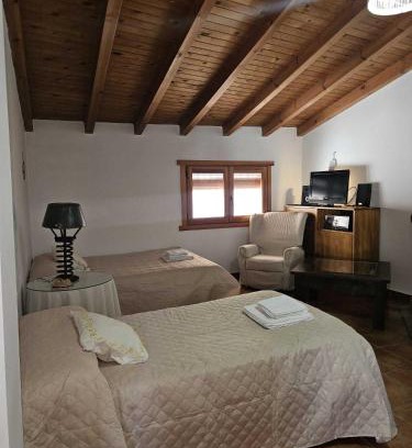 La Puerta de Segura House | Los Duendes By Travel Home