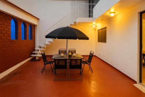 Primavera House | Los Profesionales Casa Independiente